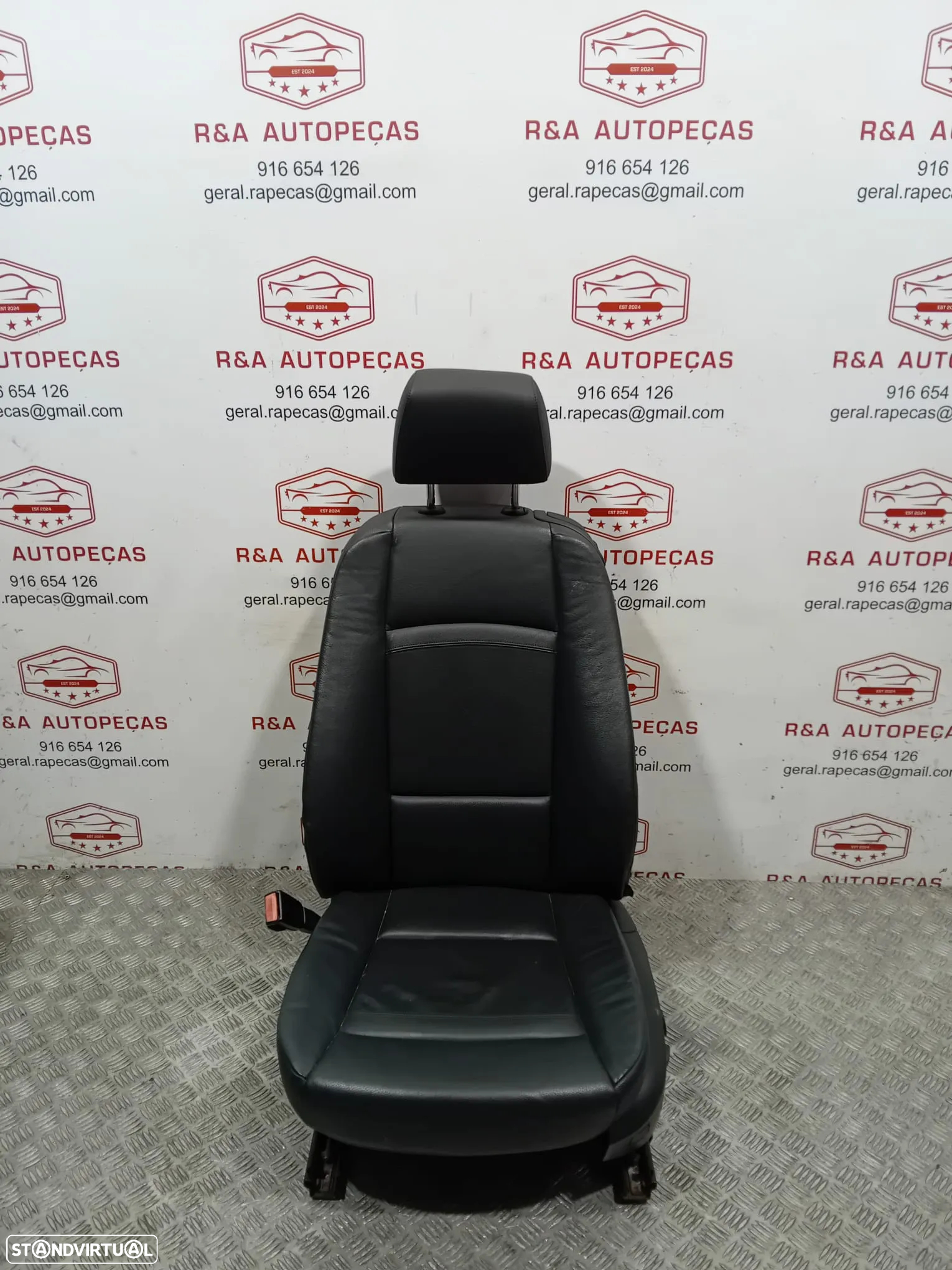 Conjunto de Bancos Bmw Série 3 E92 Coupe em Pele Elétricos Original - 18
