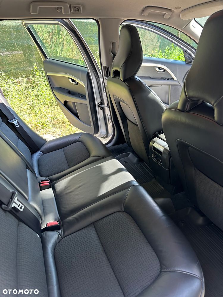 Volvo V70 2.0 - 16