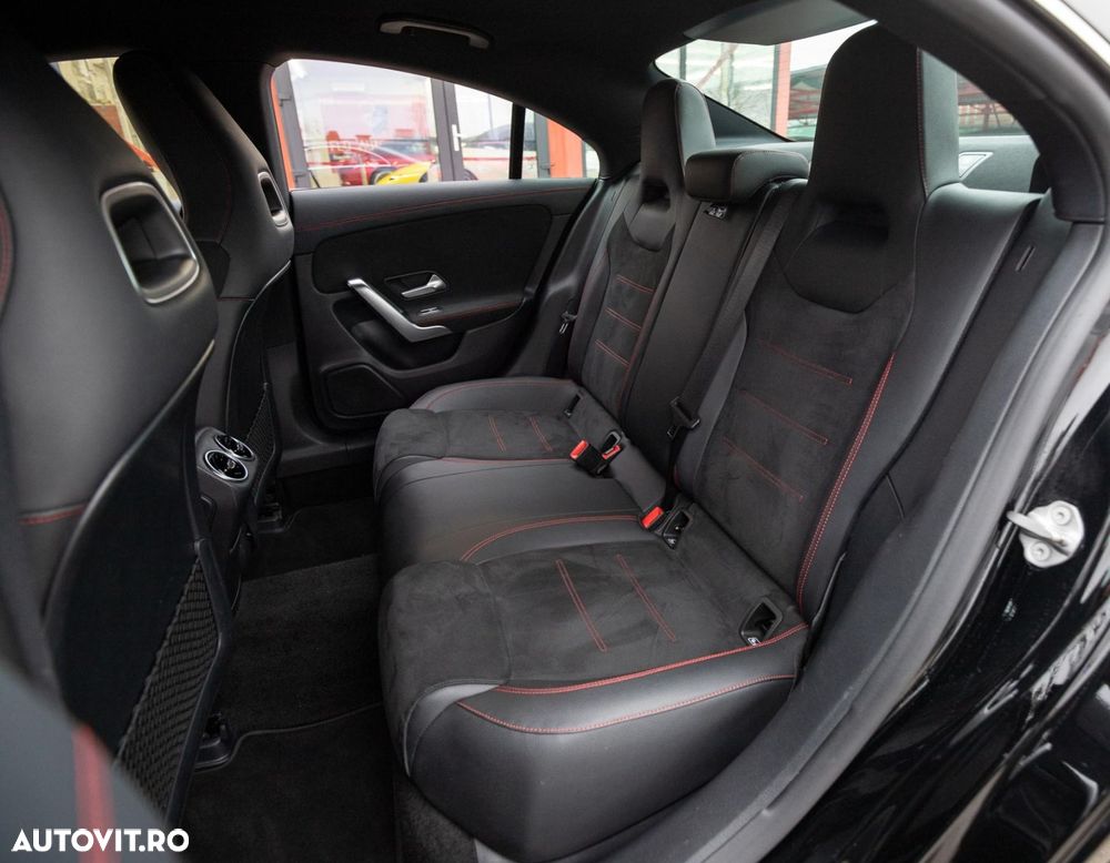 Mercedes-Benz CLA - 12