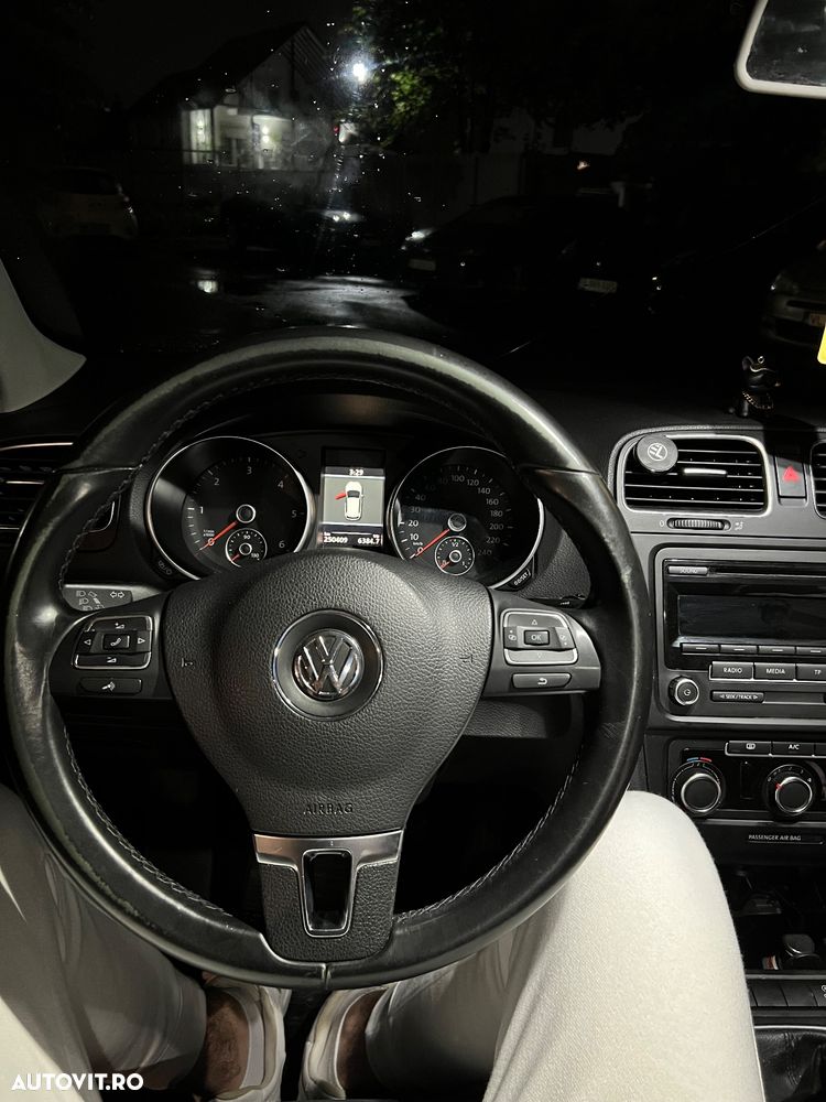 Volkswagen Golf 1.6 TDI 4Motion BlueMotion Technology Comfortline - 4