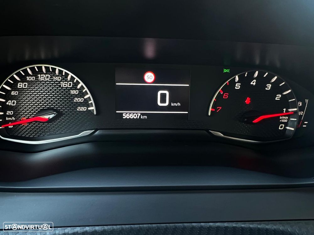 Peugeot 2008 1.2 PureTech Active Pack - 38