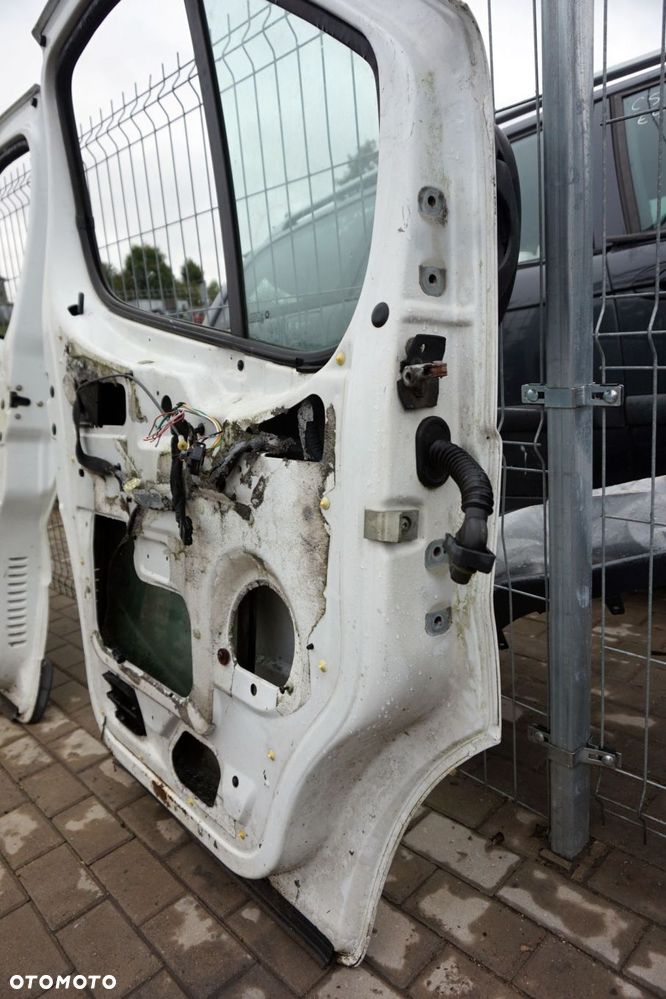 DRZWI PRZEDNIE LEWE TRAFIC II  VIVARO PRIMASTAR BIAŁY RENAULT 2001-2014 - 11