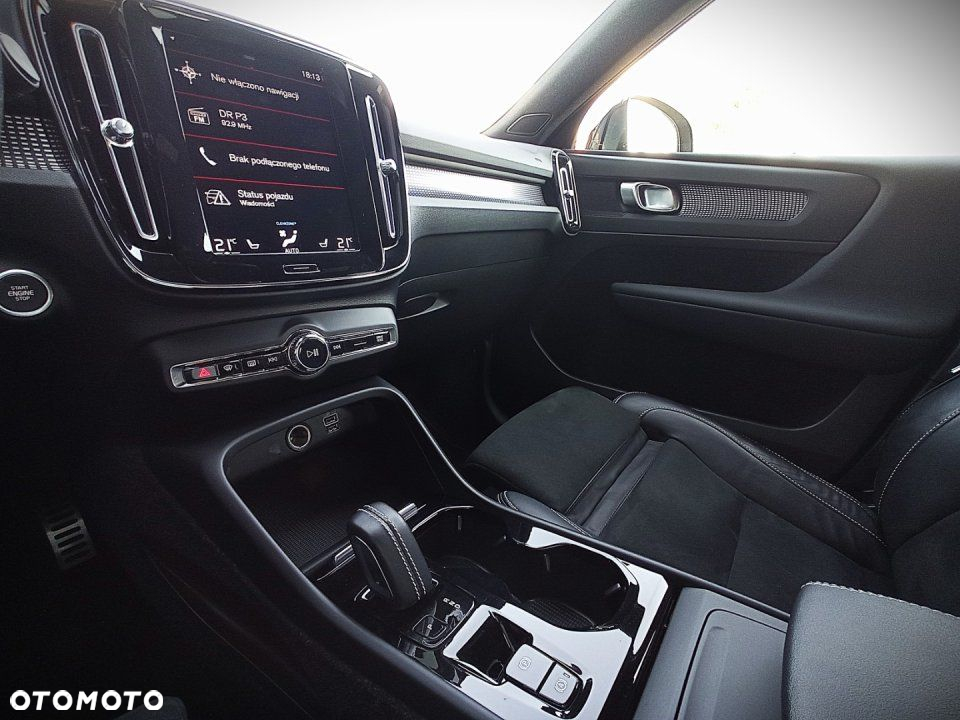 Volvo XC 40 - 30