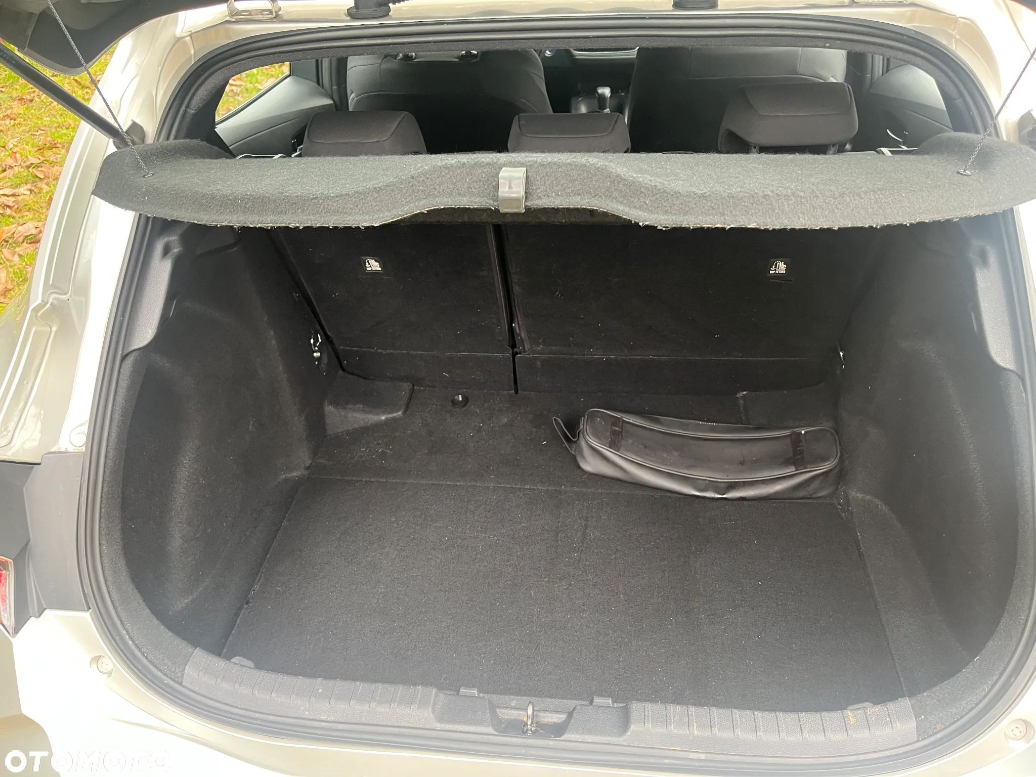 Toyota Corolla - 11
