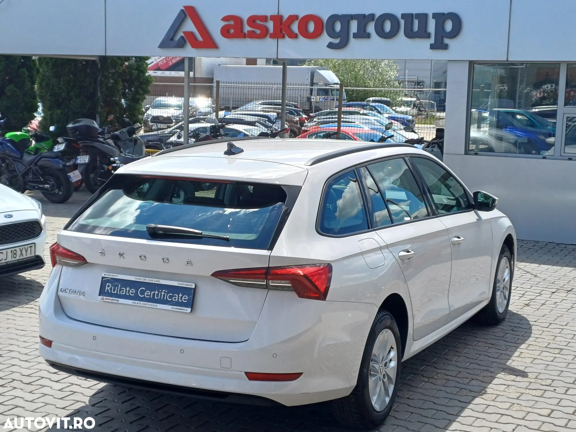 Skoda Octavia Combi 2.0 TDI Ambition - 4