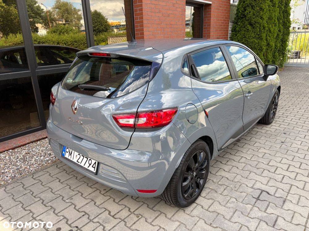 Renault Clio 1.2 16V Life - 3
