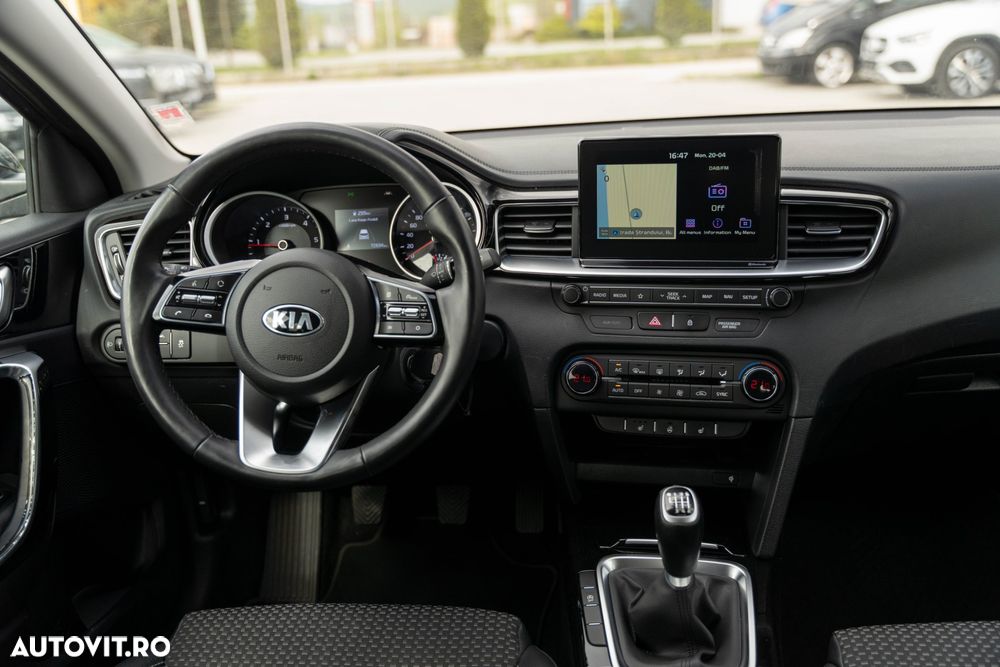 Kia Ceed 1.6 CRDi GT Line - 14