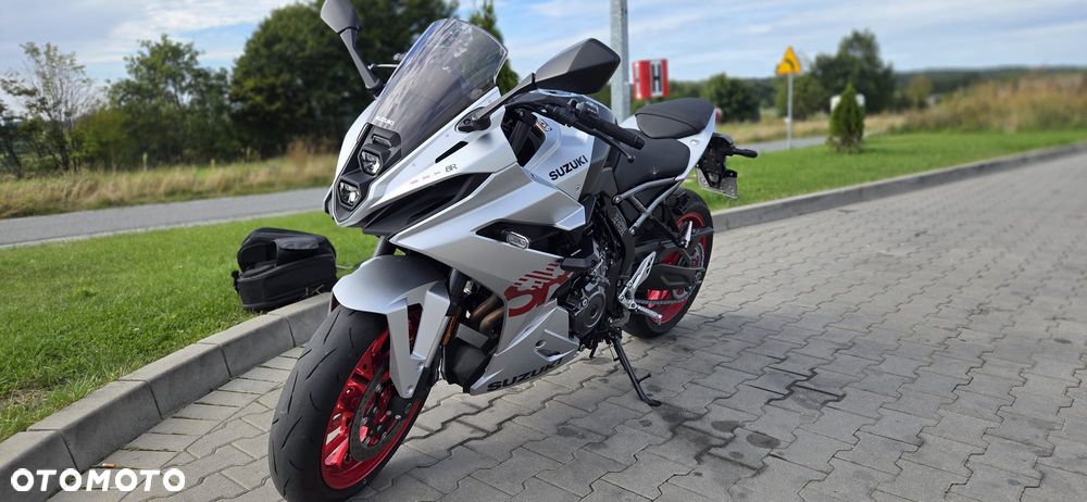 Suzuki GSX - 4