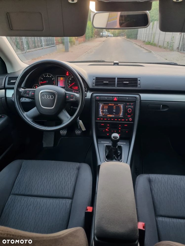 Audi A4 Avant - 10