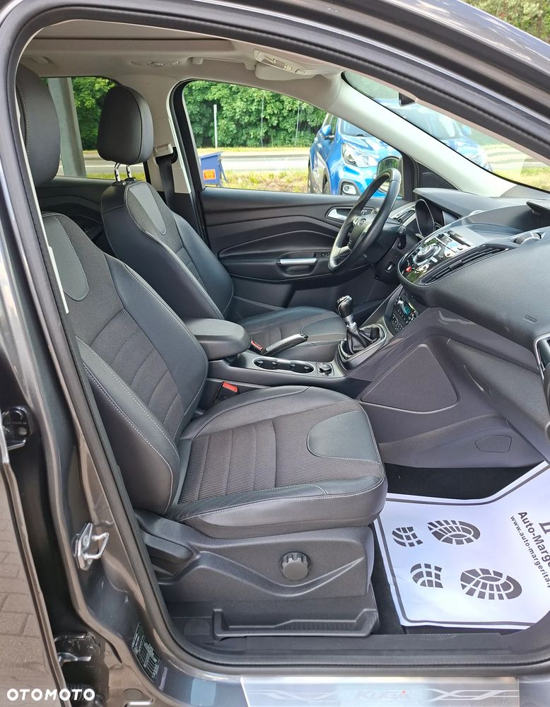 Ford Kuga 2.0 TDCi 4x4 Titanium - 10