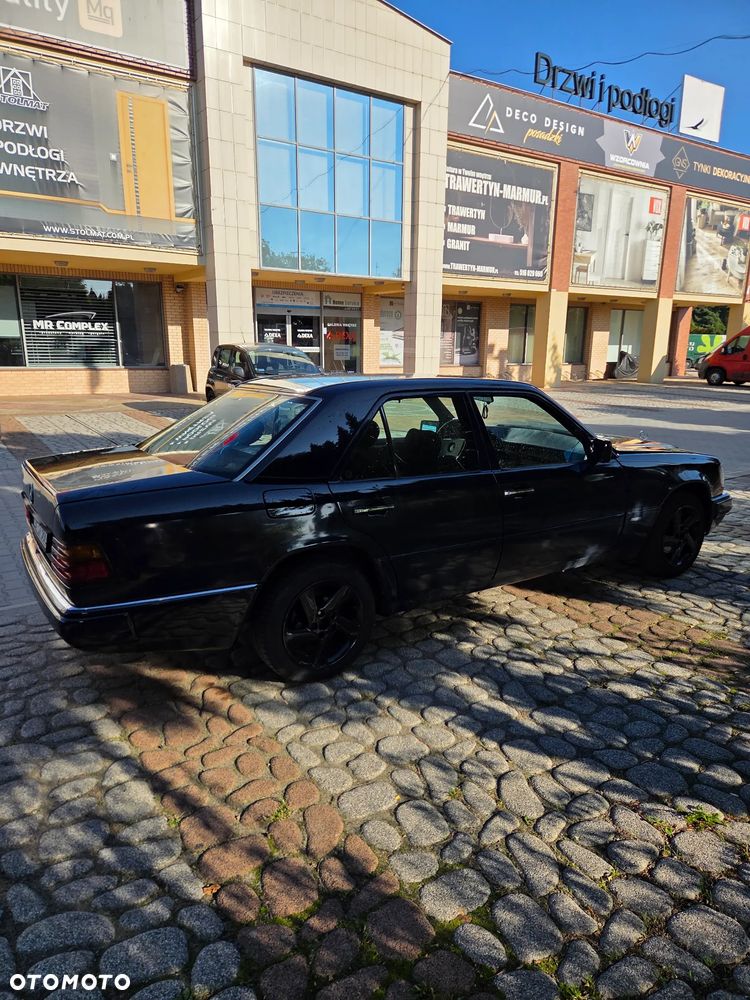 Mercedes-Benz W124 (1984-1993) - 4