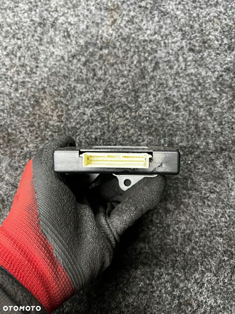 sterownik napędu toyota rav 4 III 8963042010 - 3