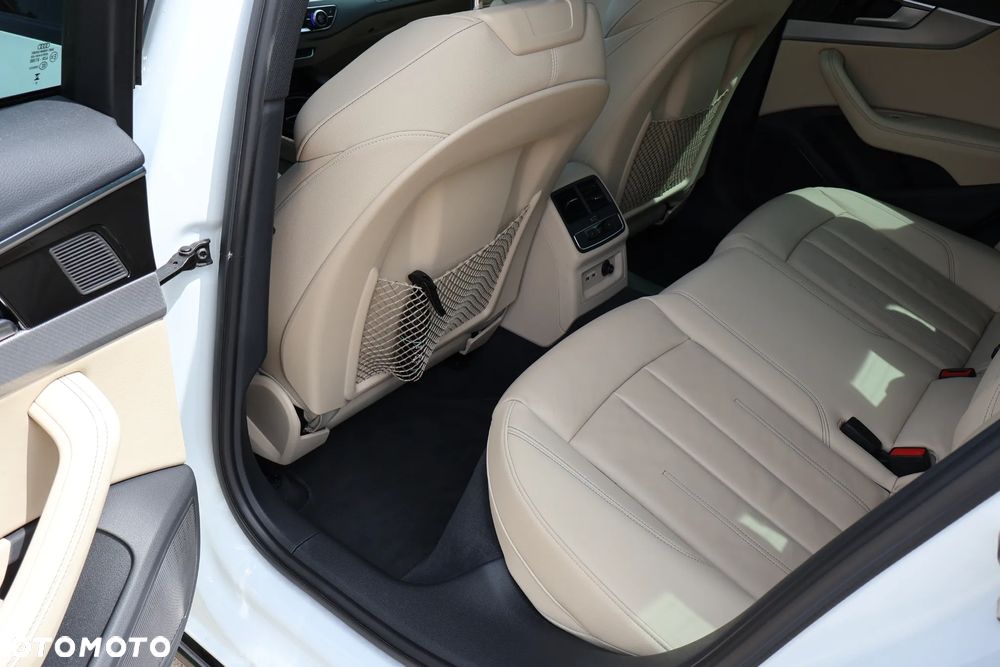 Audi A4 Limousine 45 TFSI quattro S tronic S line - 29