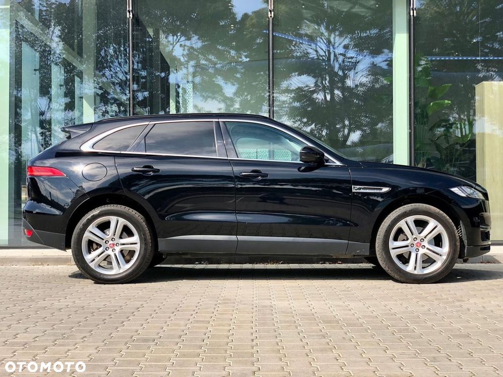 Jaguar F-Pace 2.0 i4P AWD Prestige - 4