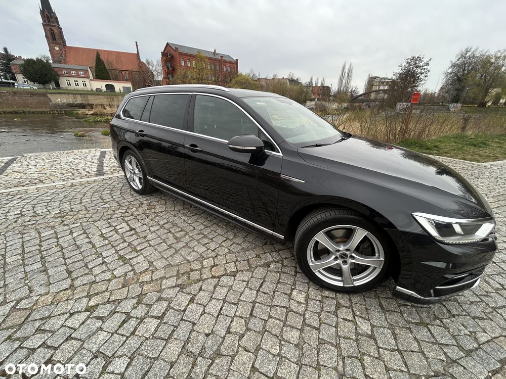 Volkswagen Passat 2.0 TDI Bi-Turbo BMT 4Mot Highline DSG - 4