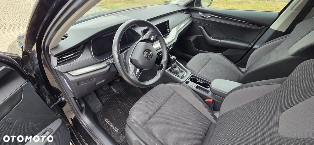 Skoda Octavia 1.5 TSI ACT Ambition - 6