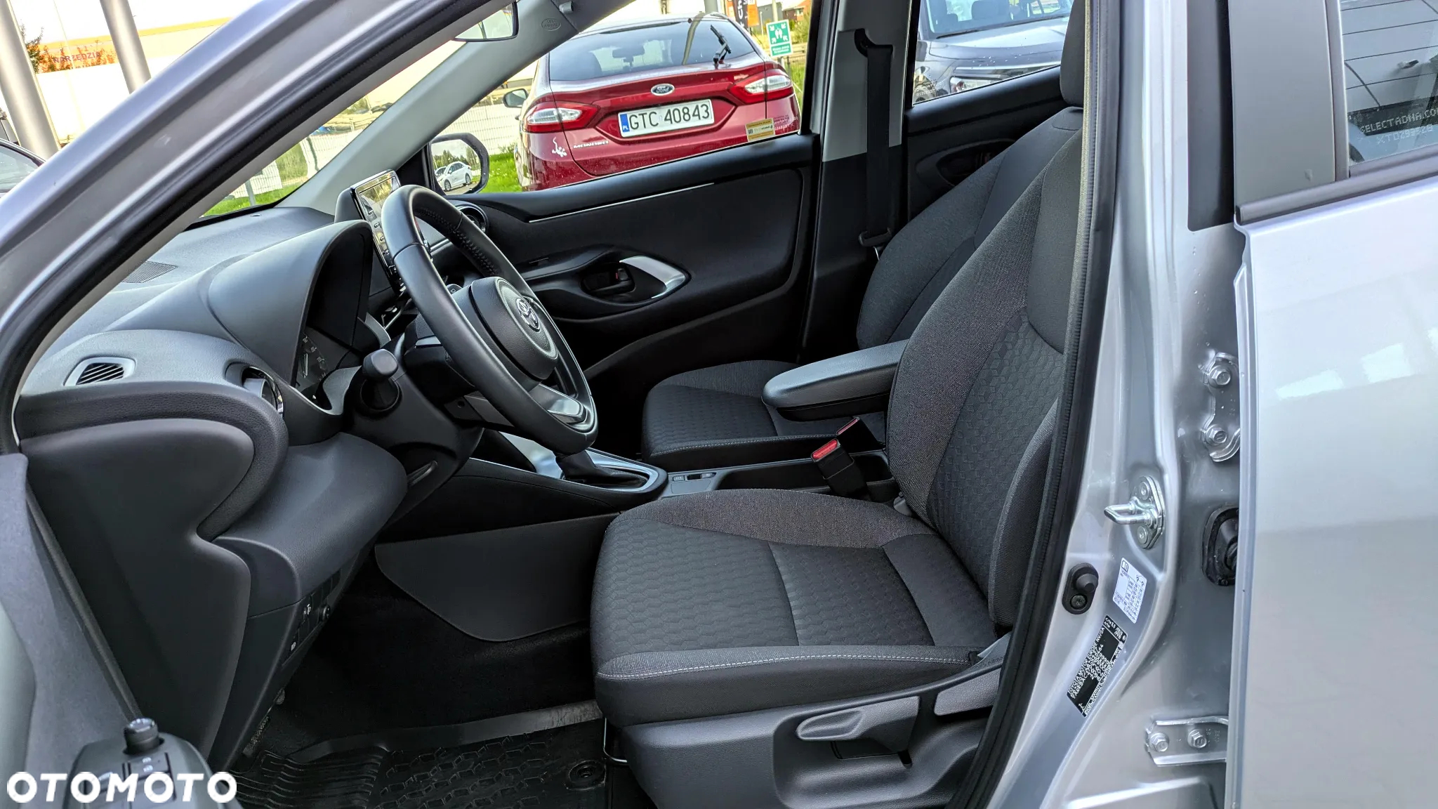 Toyota Yaris Hybrid 1.5 Comfort - 10