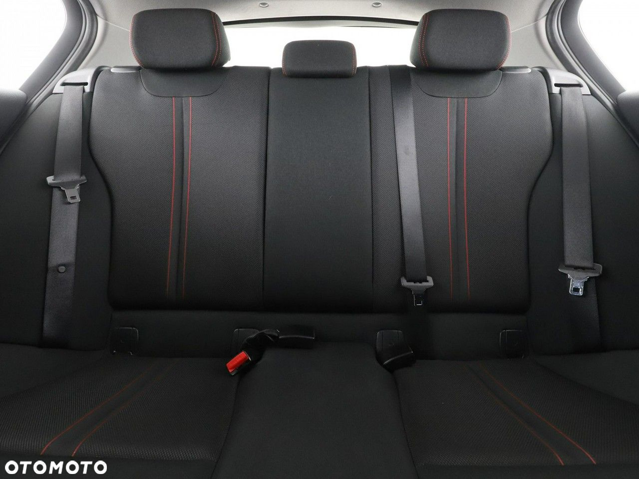 BMW Seria 1 - 18