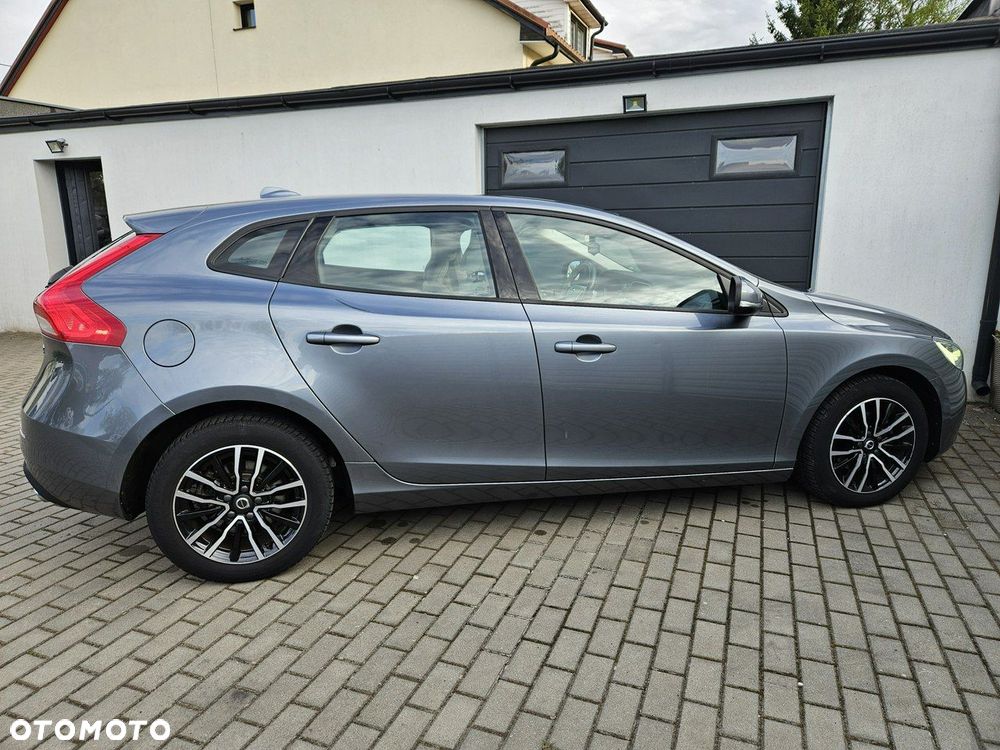 Volvo V40 D2 Drive-E SCR Dynamic Edition - 4