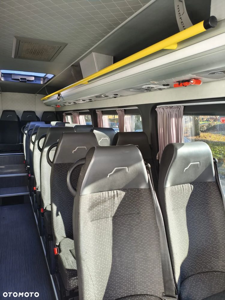 Mercedes-Benz sprinter 519 - 12