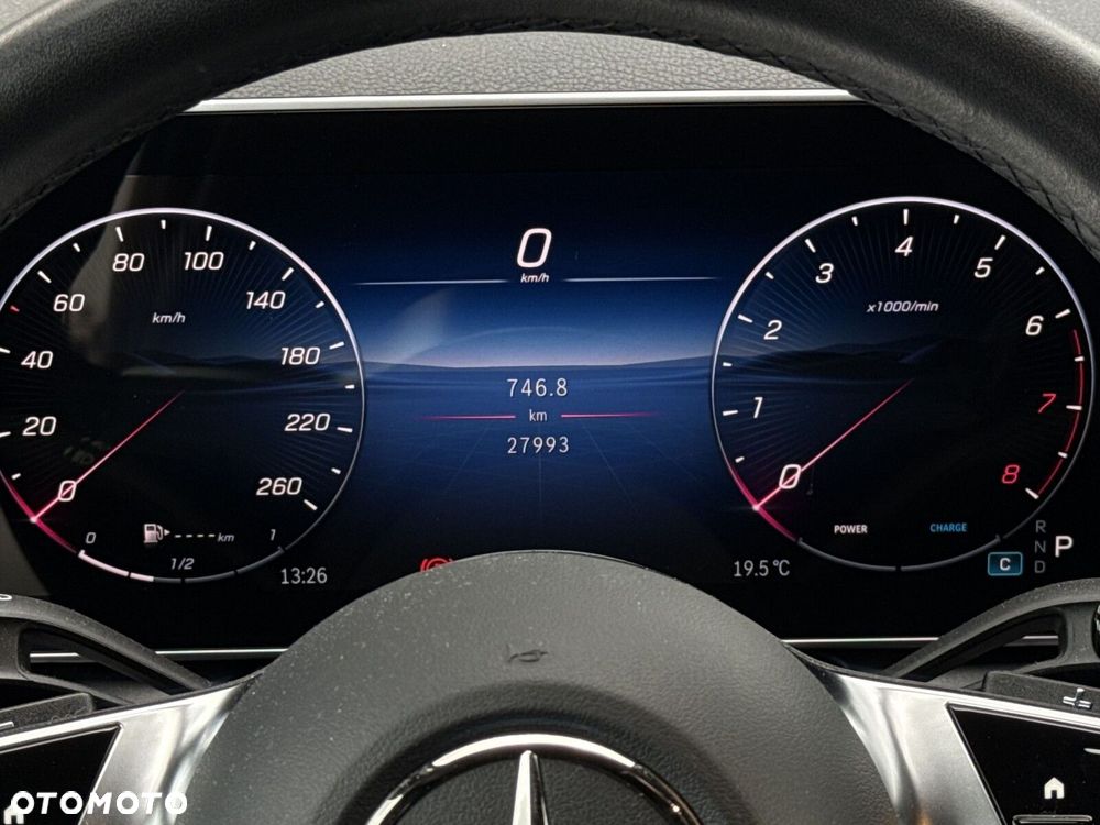 Mercedes-Benz GLC - 21