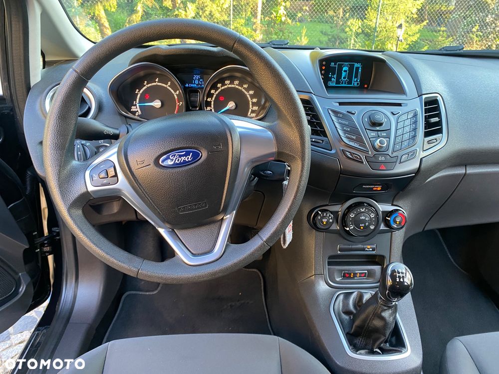 Ford Fiesta 1.25 Titanium EU5 - 17