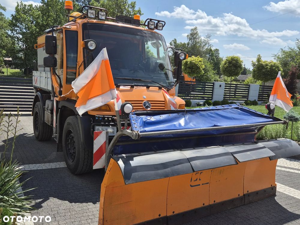 Unimog U400 Ciągnik - 2