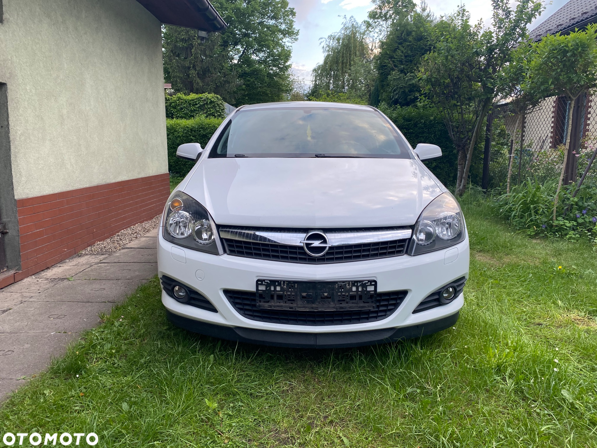 Opel Astra GTC 1.4 - 6