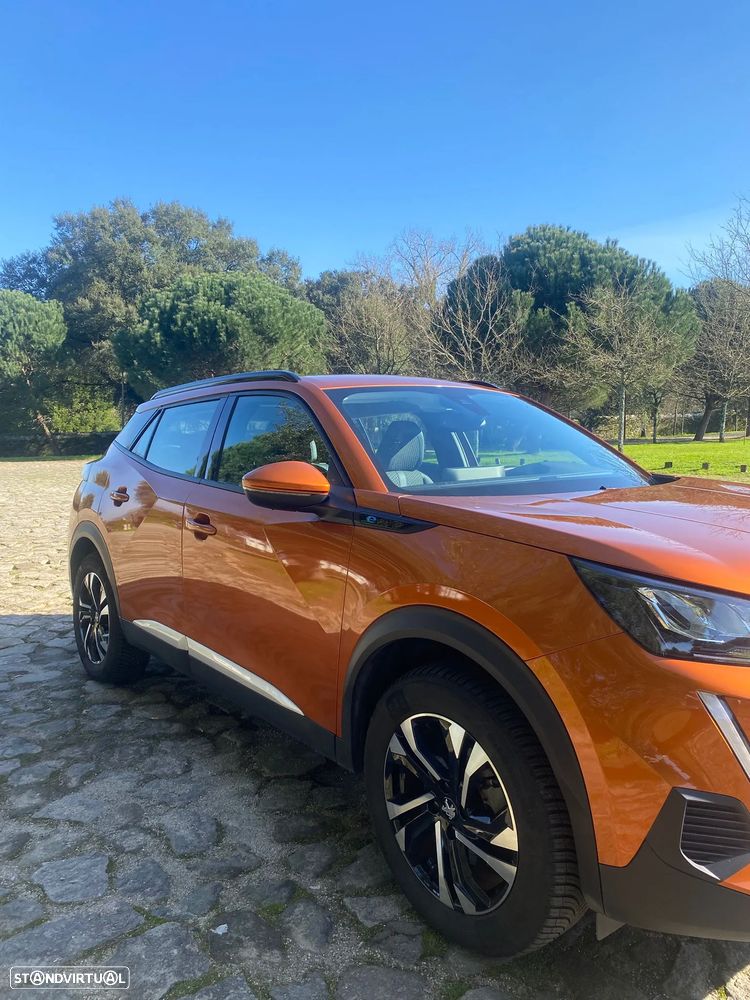 Peugeot e-2008 Allure - 10