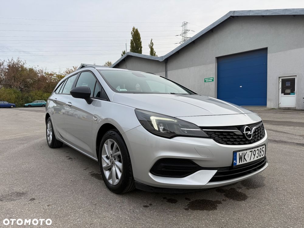 Opel Astra 2021 photo 2