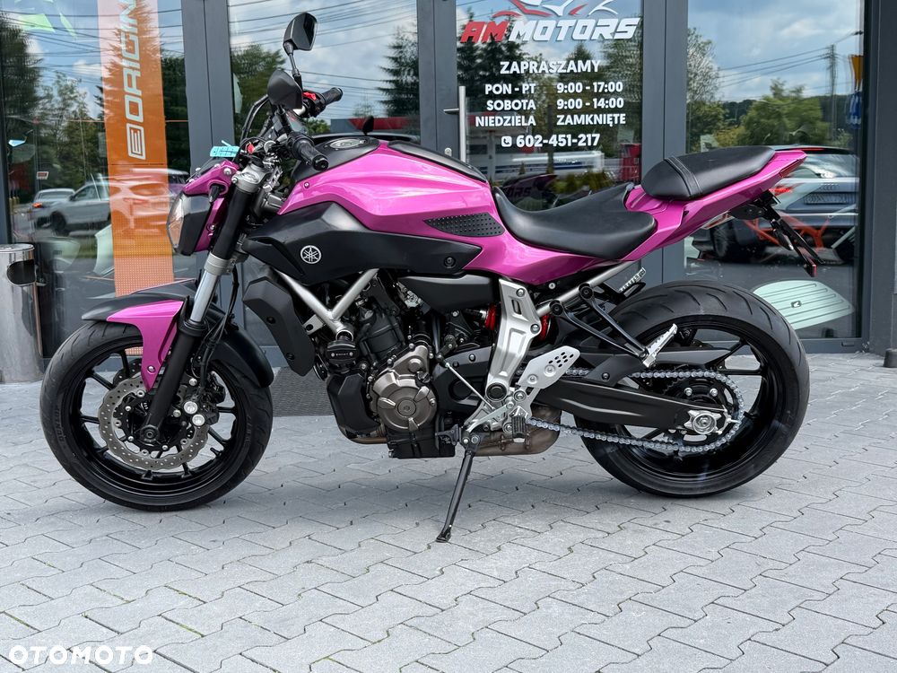 Yamaha MT - 27