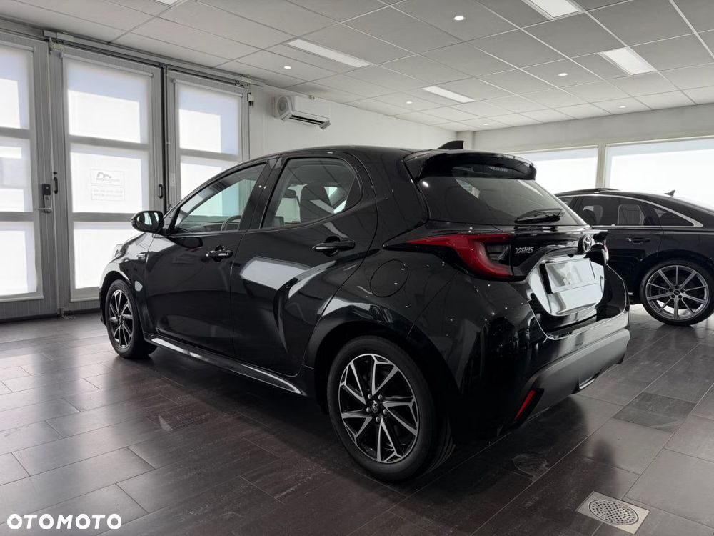 Toyota Yaris Hybrid 1.5 Active - 11