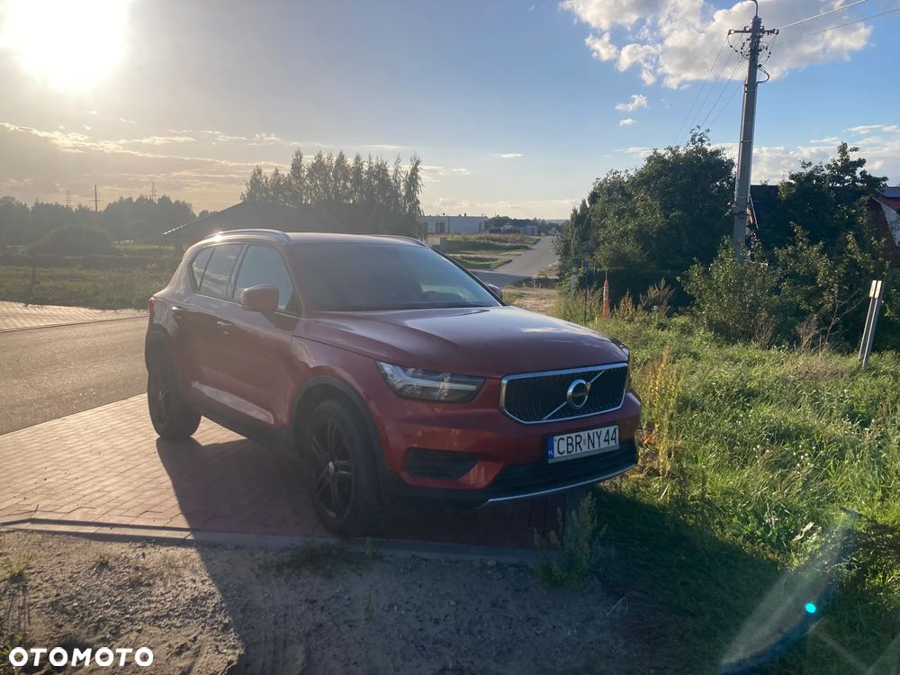 Volvo XC 40 T3 Geartronic Momentum - 1