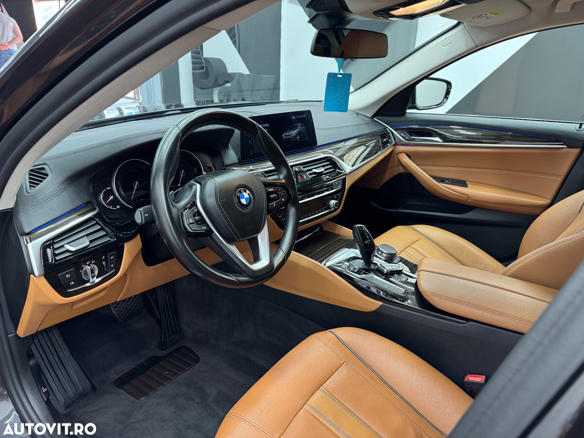 BMW Seria 5 520d Aut. Luxury Line - 6