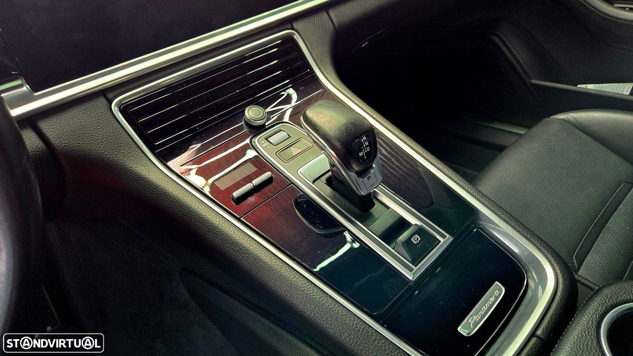 Porsche Panamera Sport Turismo 4 E-Hybrid - 14