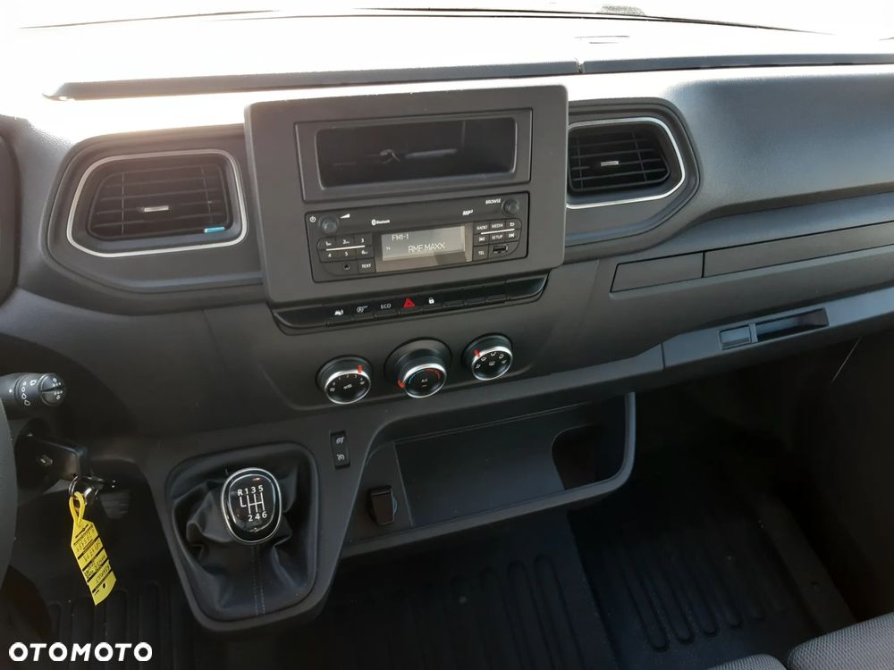 Renault IZOTERMY TIM MASTER (#33410) - 12