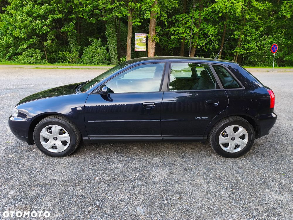 Audi A3 Sportback - 2