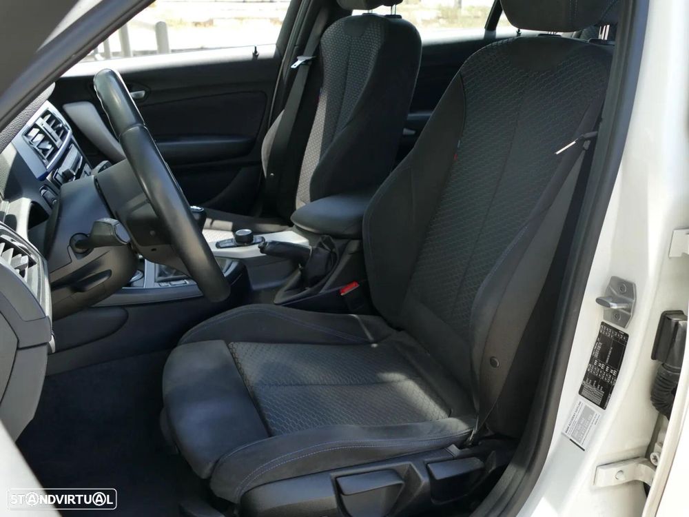 BMW 116 d Pack M - 27