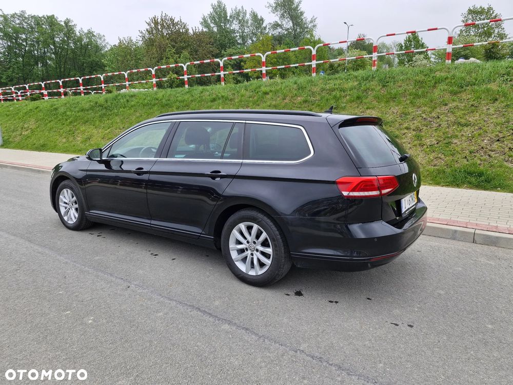 Volkswagen Passat 2.0 TDI (BlueMotion Technology) Highline - 3