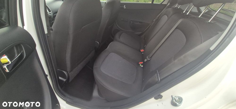 Hyundai i20 1.2 Intro Edition - 14