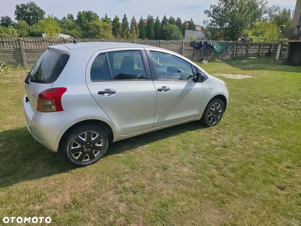Toyota Yaris 1.0 Luna - 5
