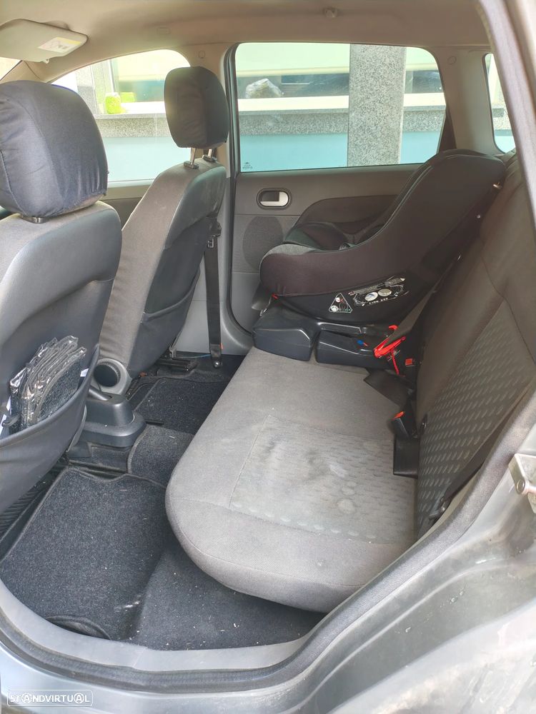 Ford Fiesta 1.4 Ghia - 5