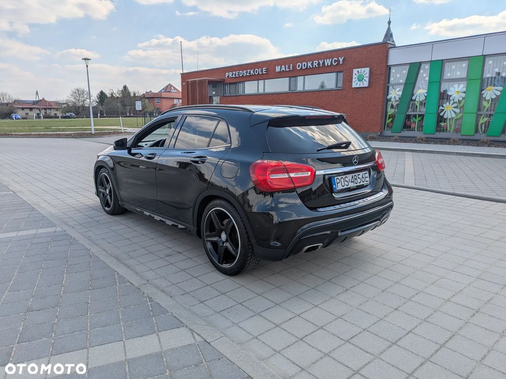 Mercedes-Benz GLA 200 7G-DCT AMG Line - 9