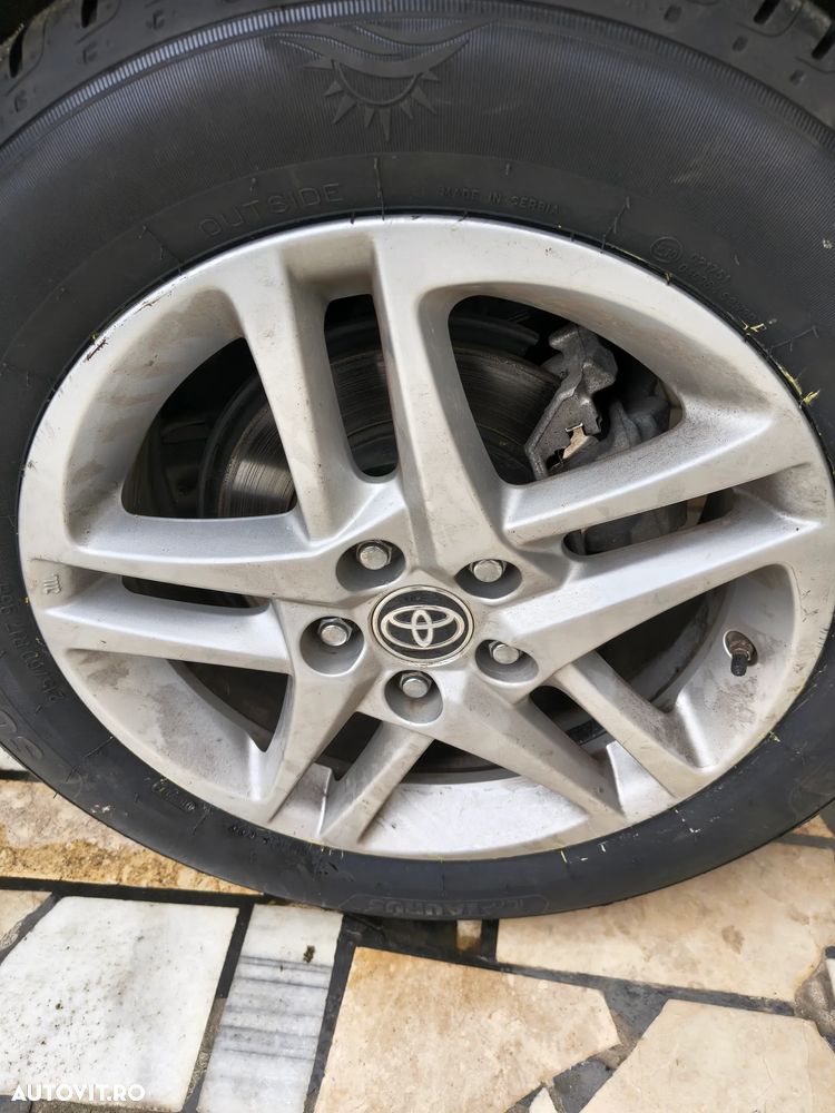 Toyota C-HR 1.8 HSD 4x2 CVT C-lassy LED - 9