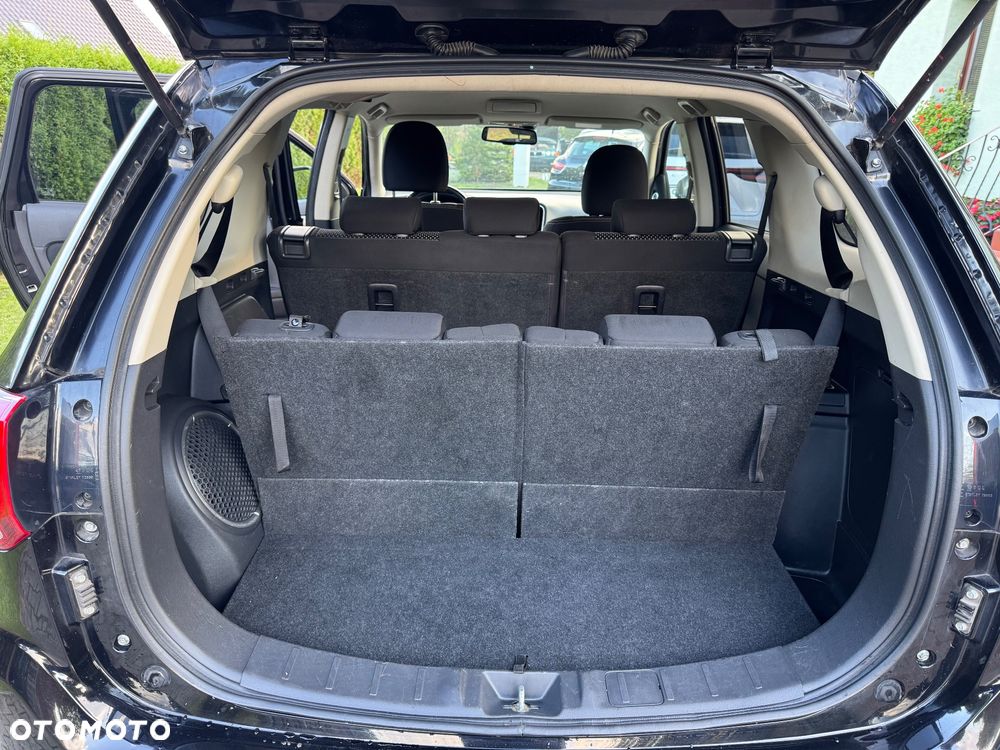 Mitsubishi Outlander 2.2 DI-D Instyle SDA 4WD - 25