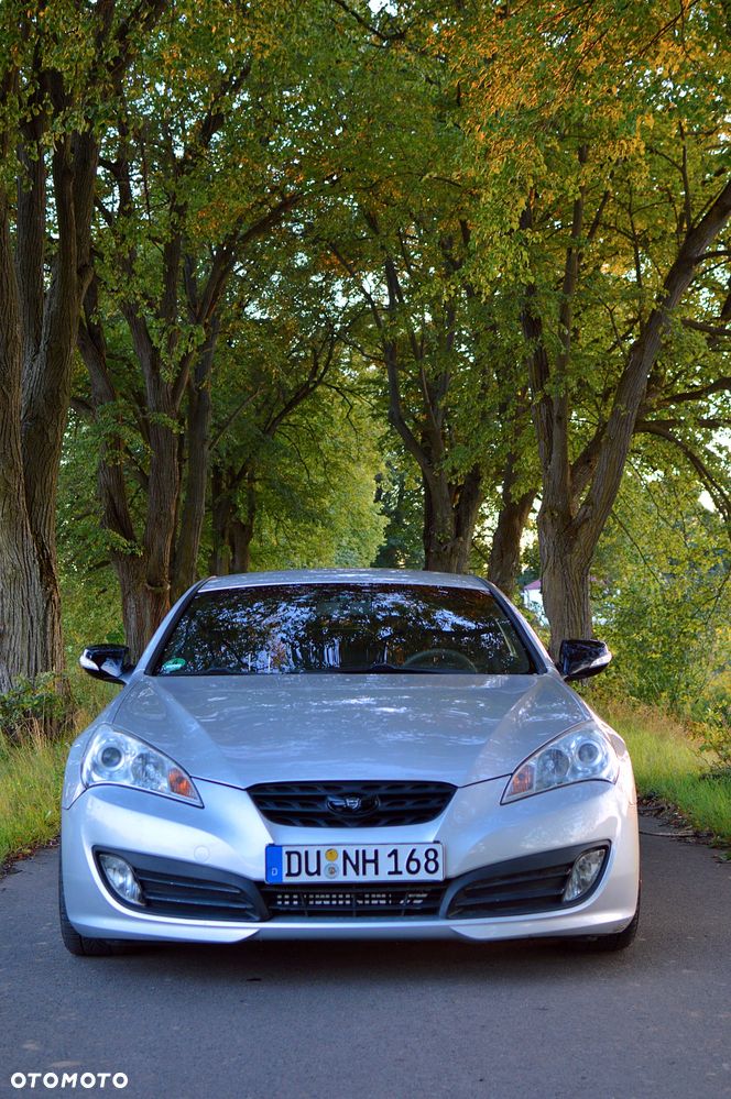 Hyundai Genesis Coupe - 9