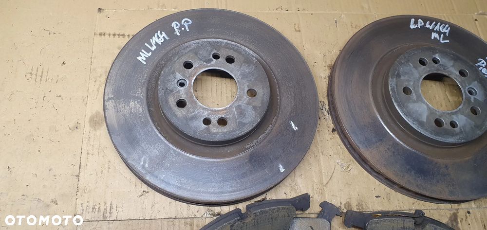 Tarcze hamulcowe przód przednie klocki Mercedes ML W164 - 2