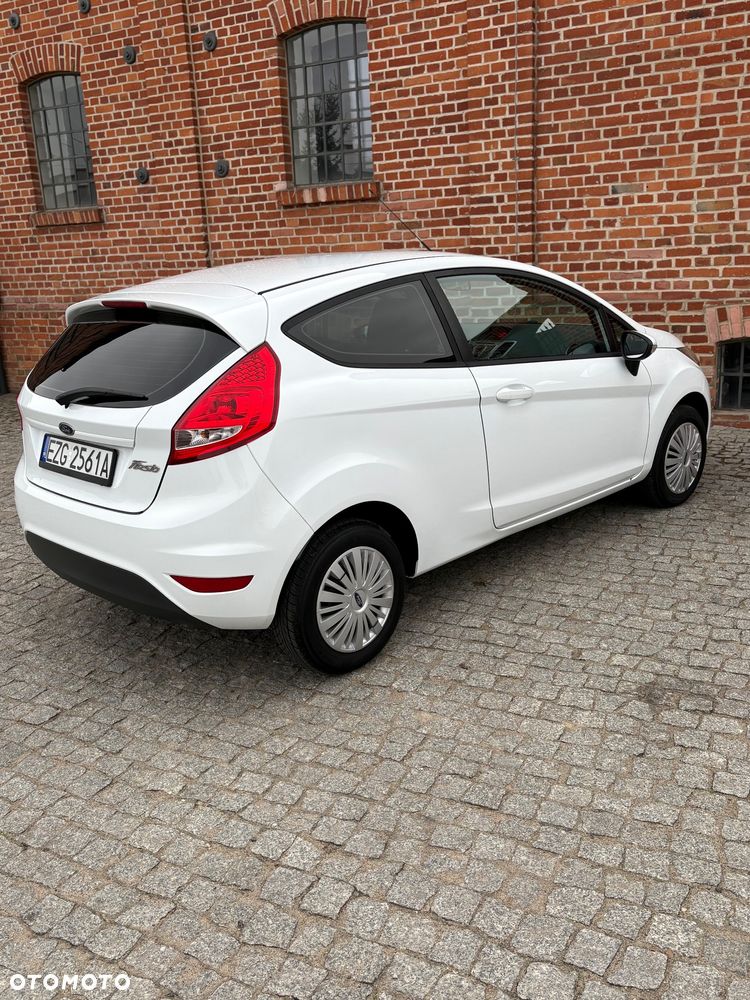 Ford Fiesta 1.25 Trend Edition - 8
