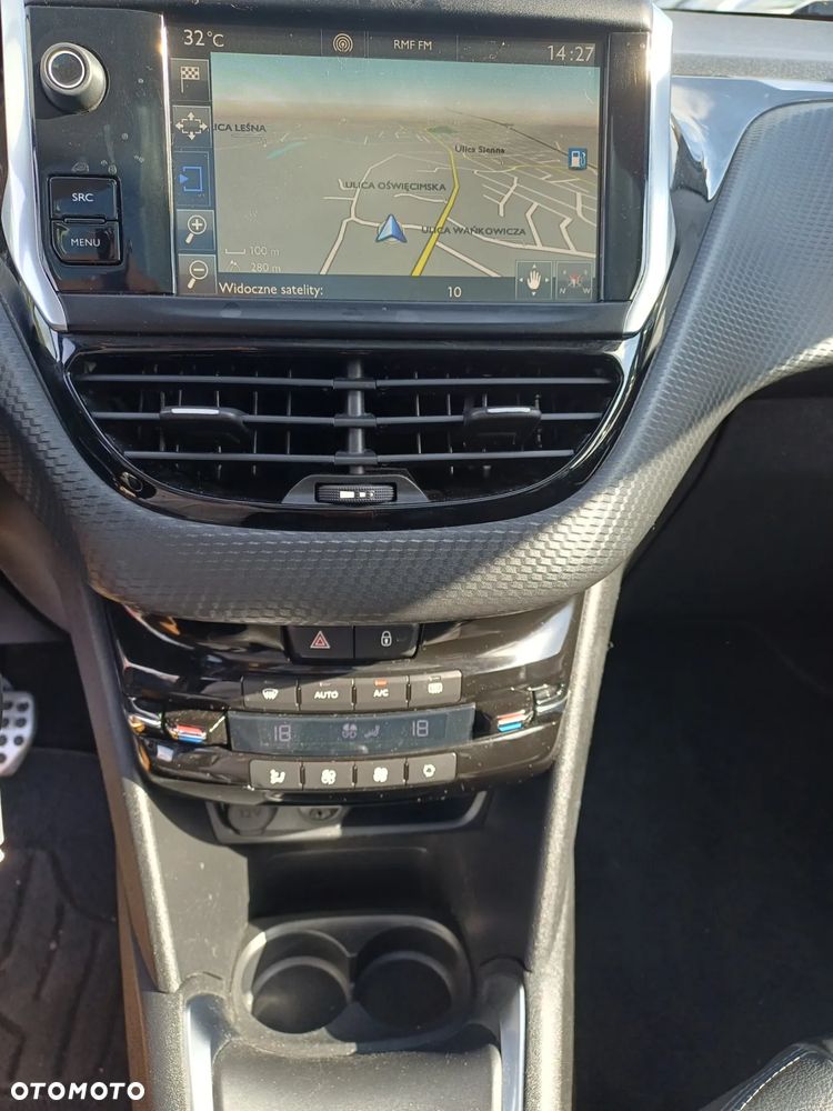 Peugeot 208 1.2 PureTech Allure S&S - 26