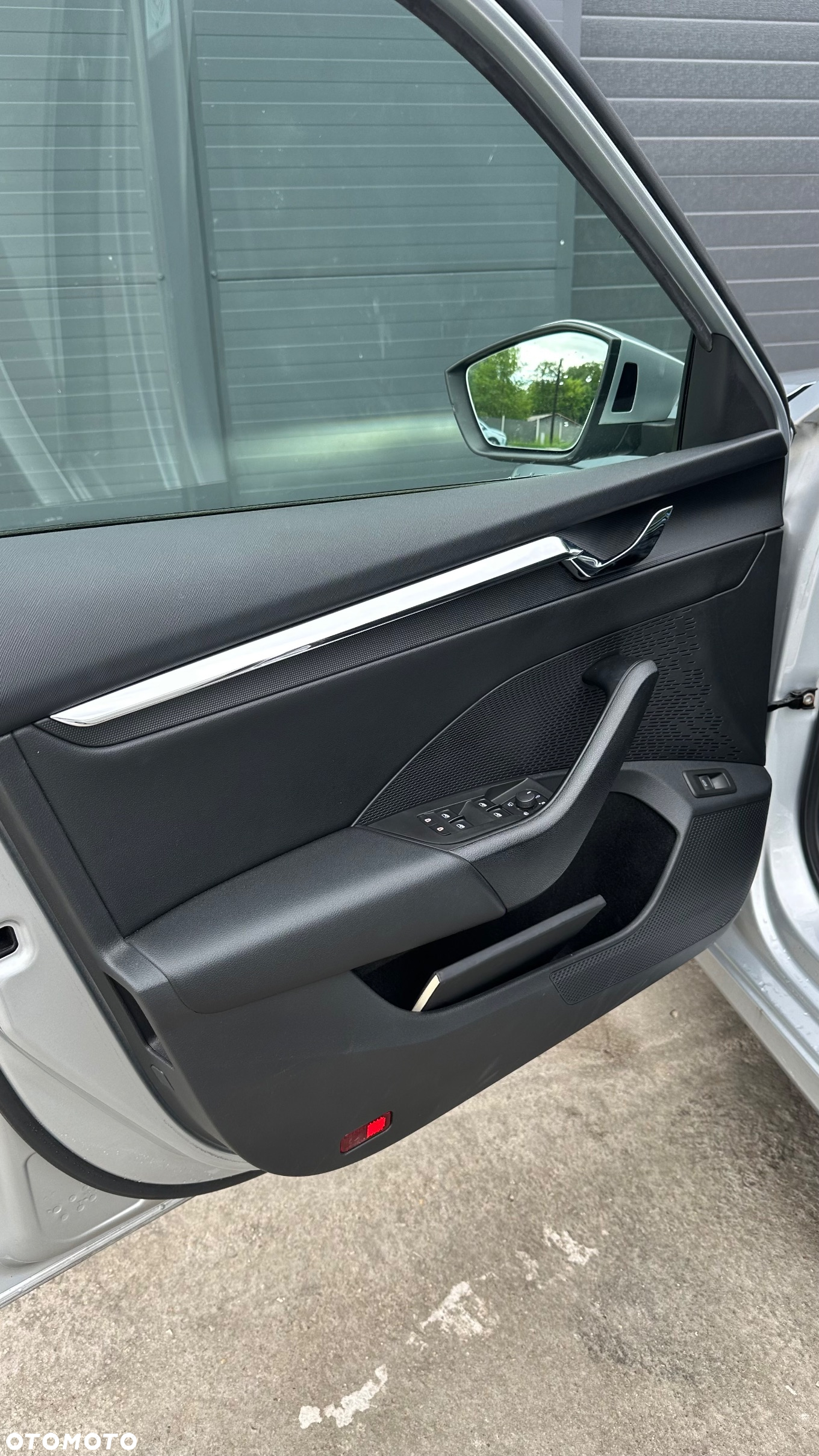 Skoda Octavia Combi 2.0 TDI DSG Exclusive Plus - 14